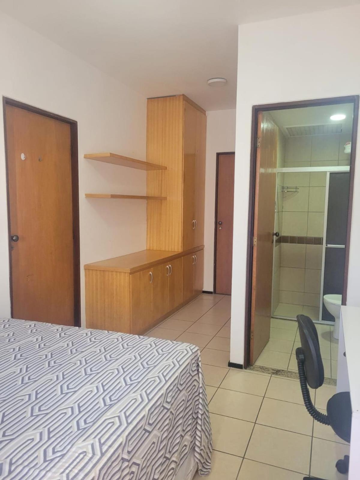 Ap Com Duas A 300 Metros Da De Ponta Maceió