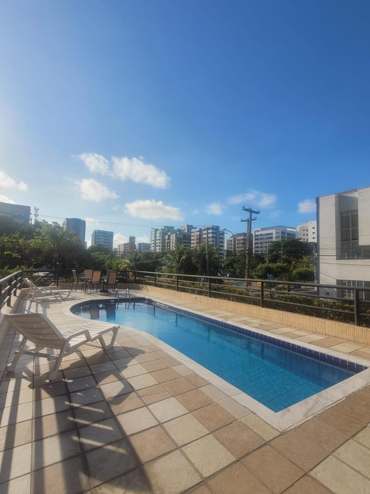 Ap Com Duas A 300 Metros Da De Ponta Apartamento Maceió