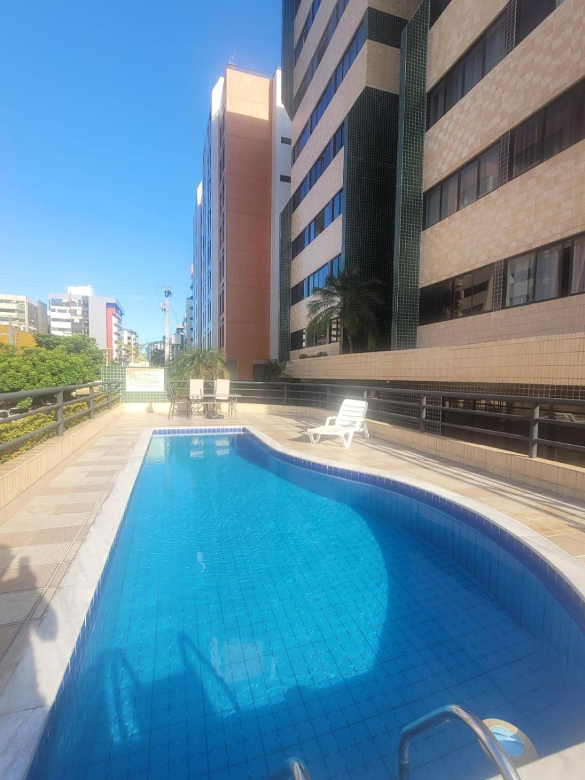 Ap Com Duas A 300 Metros Da De Ponta Apartamento